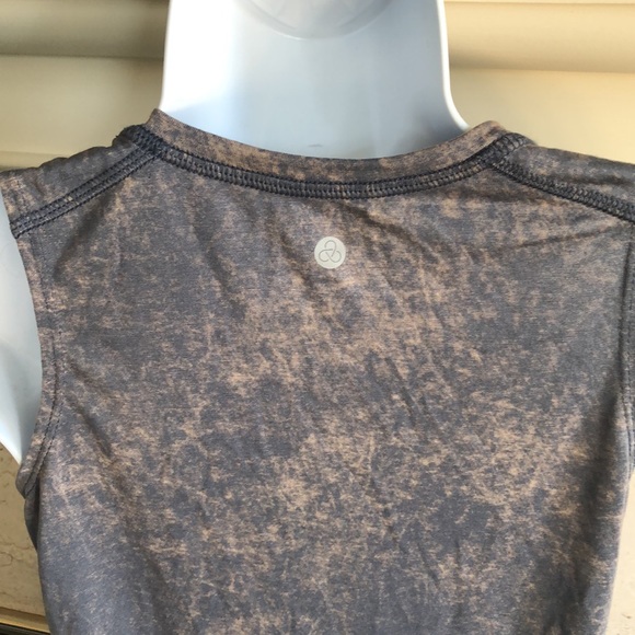 NEW Zella Girl’s Gray Tank Top with Knot - Picture 6 of 8